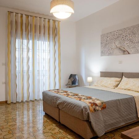 B&B Benvenuti Al Centro 카세르타 외부 사진