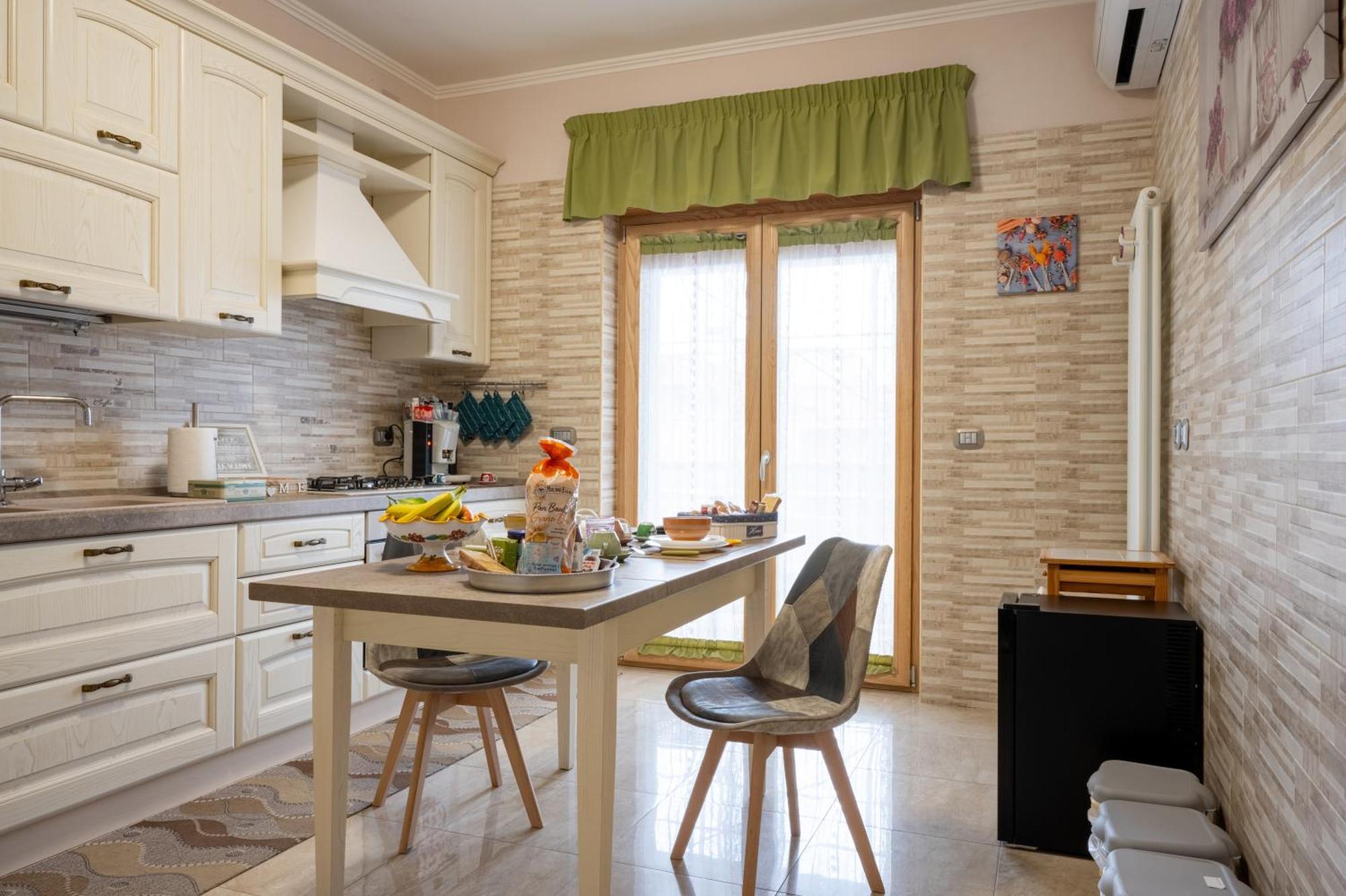 B&B Benvenuti Al Centro 카세르타 외부 사진